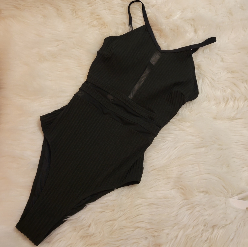 Cupshe Round Neck Back Cutout Textured/Mesh One-Piece - black - Picture 10 of 14